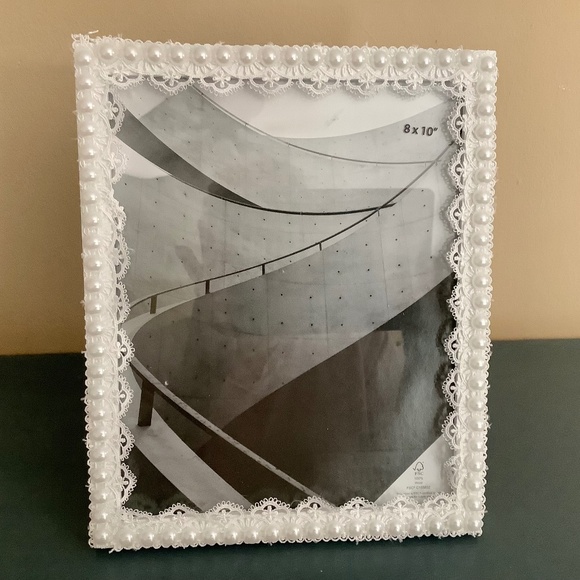 8x10 pearl and vintage embroidered lace picture frame - Picture 1 of 7